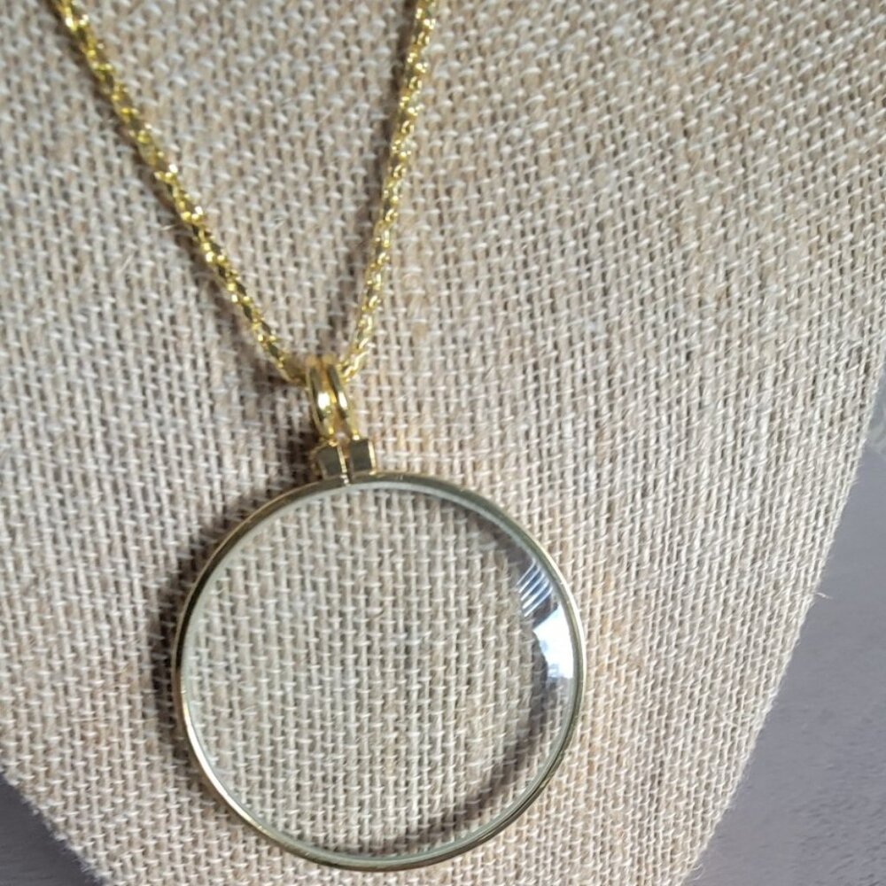 Gold Tone Magnifying Glass Necklace - Picture 4 of 4